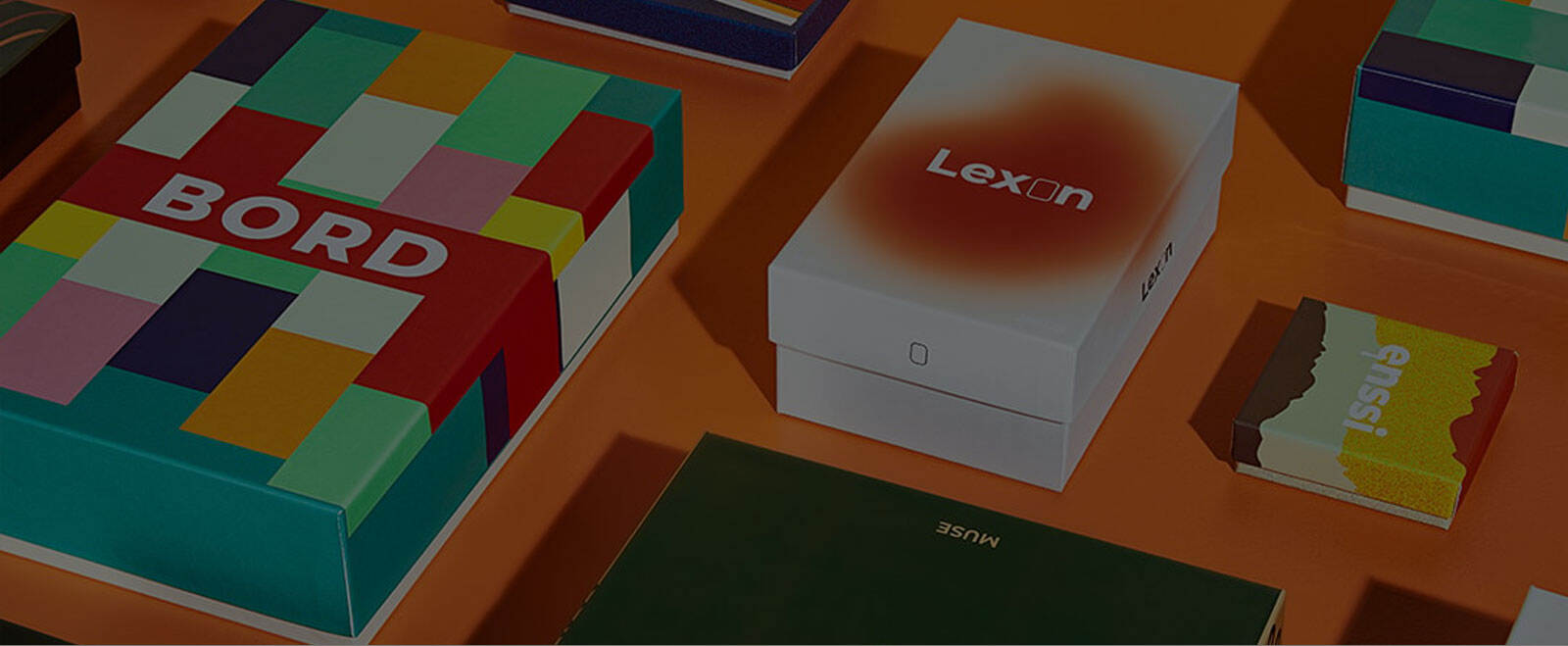 We are a professional Custom luxury packaging manufacturer |