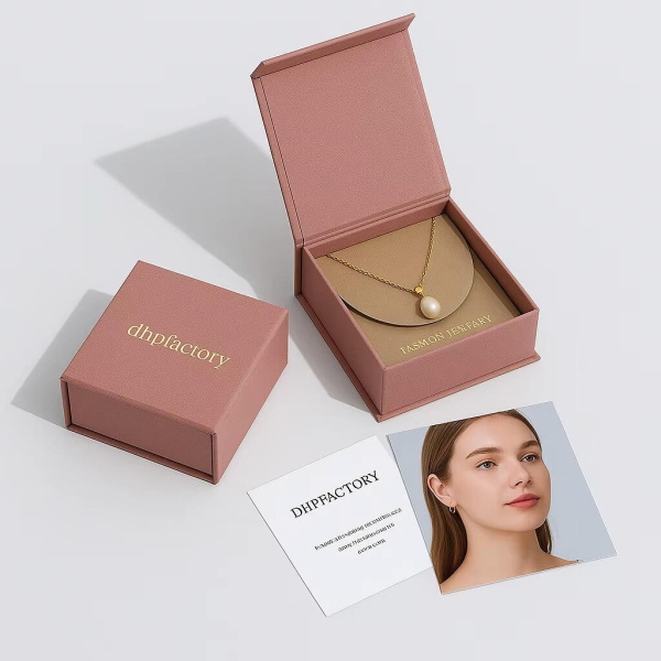 Customized Gold Foil Logo Flip Top Magnetic Rigid Paperboard Jewelri Box With Velvet Envelope For Jewellery