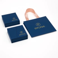 Eco-Friendly Jewelry Boxes with Logo Luxury Magnetic Box with Pouch for Necklace Earrings