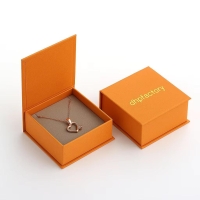 Customized Gold Foil Logo Flip Top Magnetic Rigid Paperboard Jewelri Box With Velvet Envelope For Jewellery